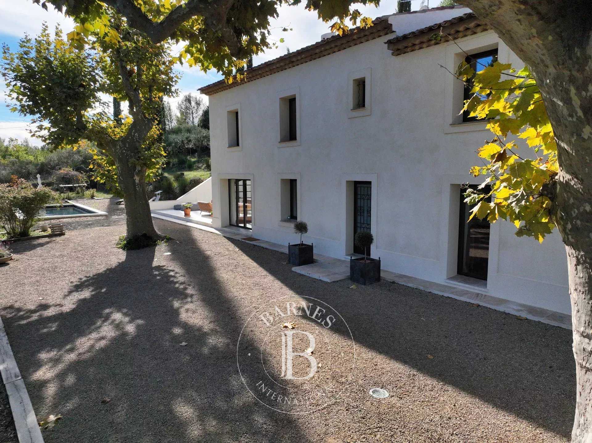 Flayosc  - Property 5 Bedrooms