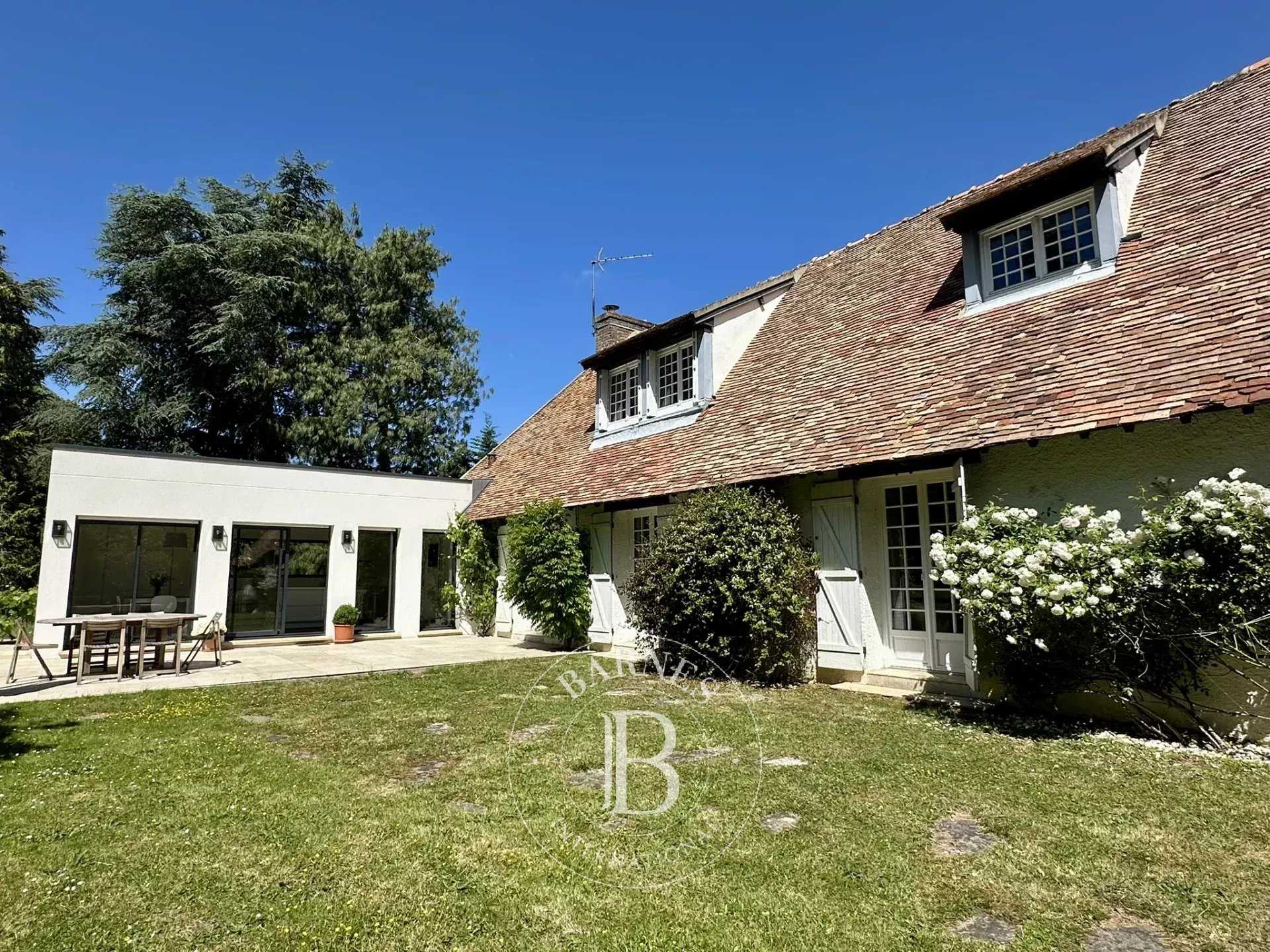 Boullay-les-Troux  - Maison 6 Pi&egrave;ces 4 Chambres