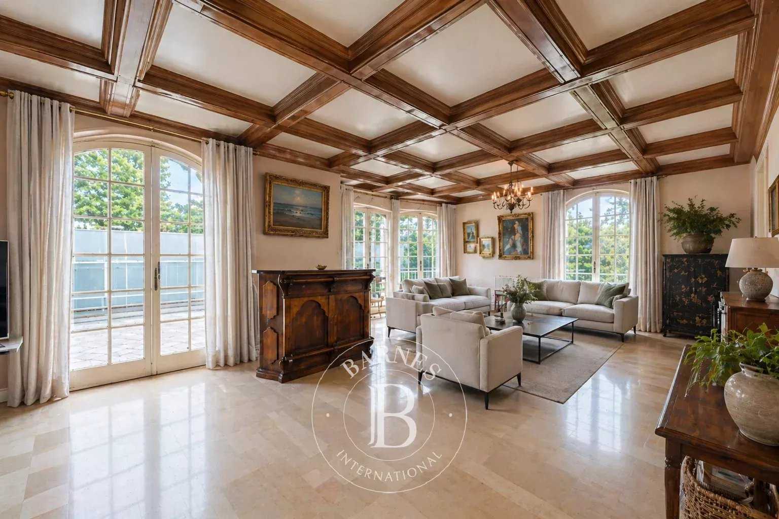 Roanne  - Maison 10 Pi&egrave;ces 6 Chambres
