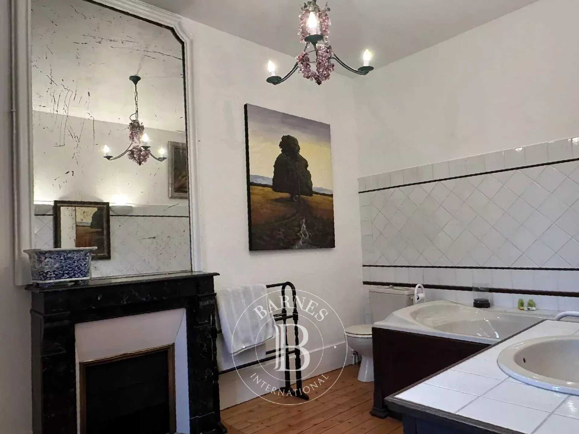 Roinville  - Maison 10 Pi&egrave;ces 7 Chambres