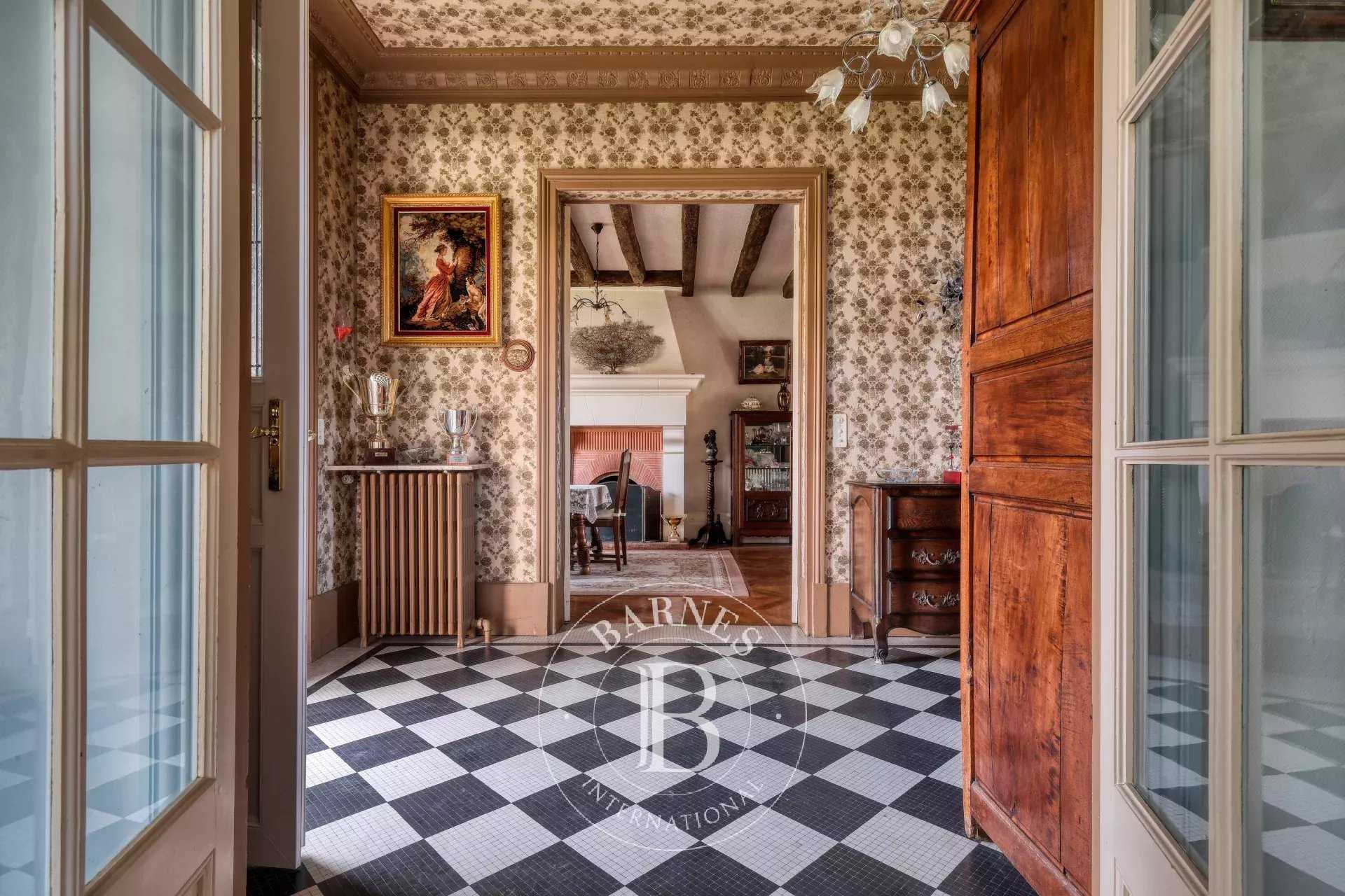 Roinville  - Manoir 12 Pi&egrave;ces 6 Chambres