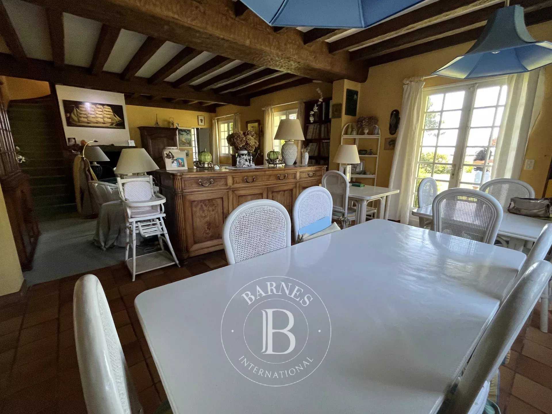 Sarzeau  - Chaumière 8 Pi&egrave;ces