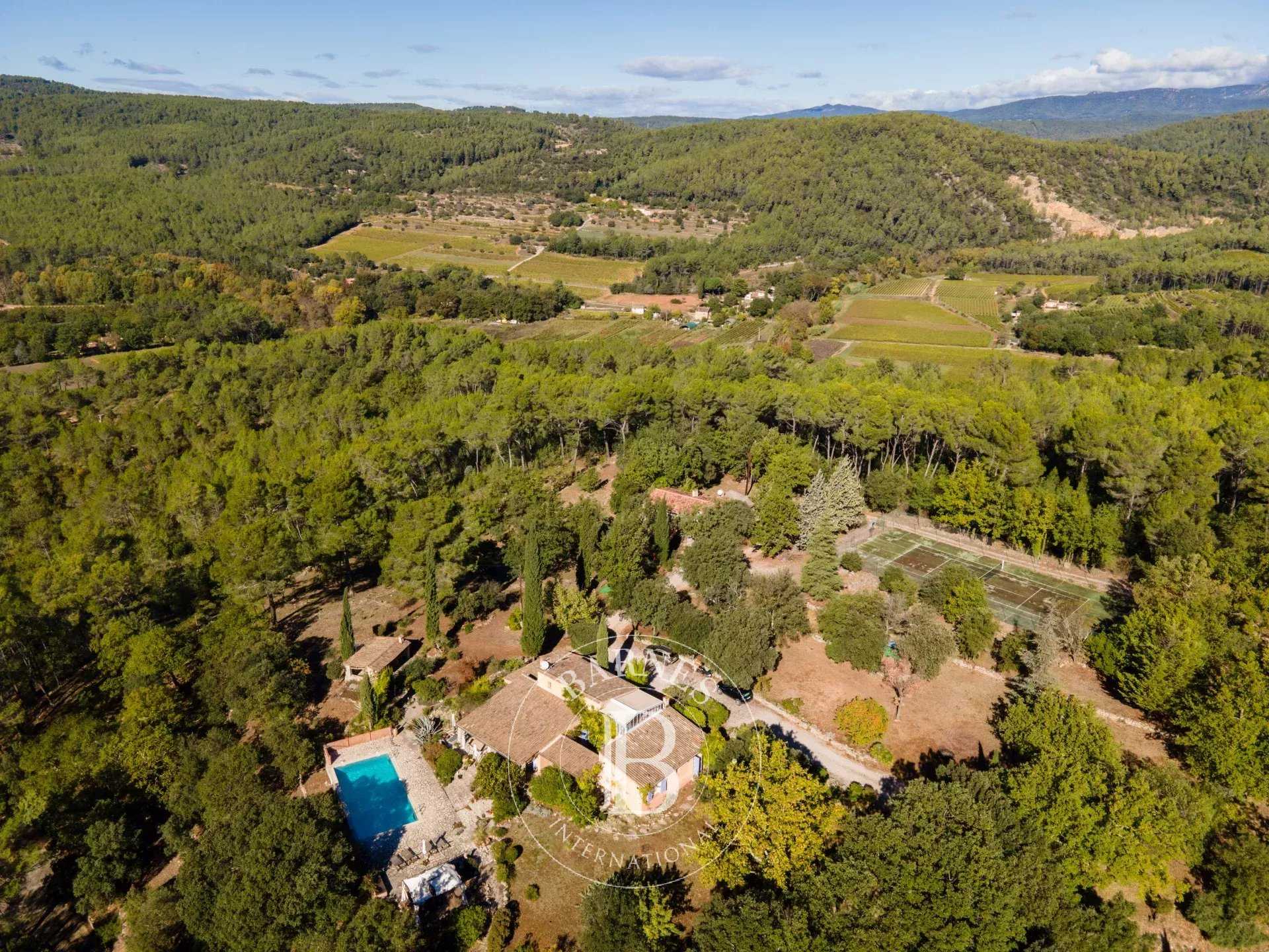 Entrecasteaux  - Propriété 13 Pi&egrave;ces 7 Chambres