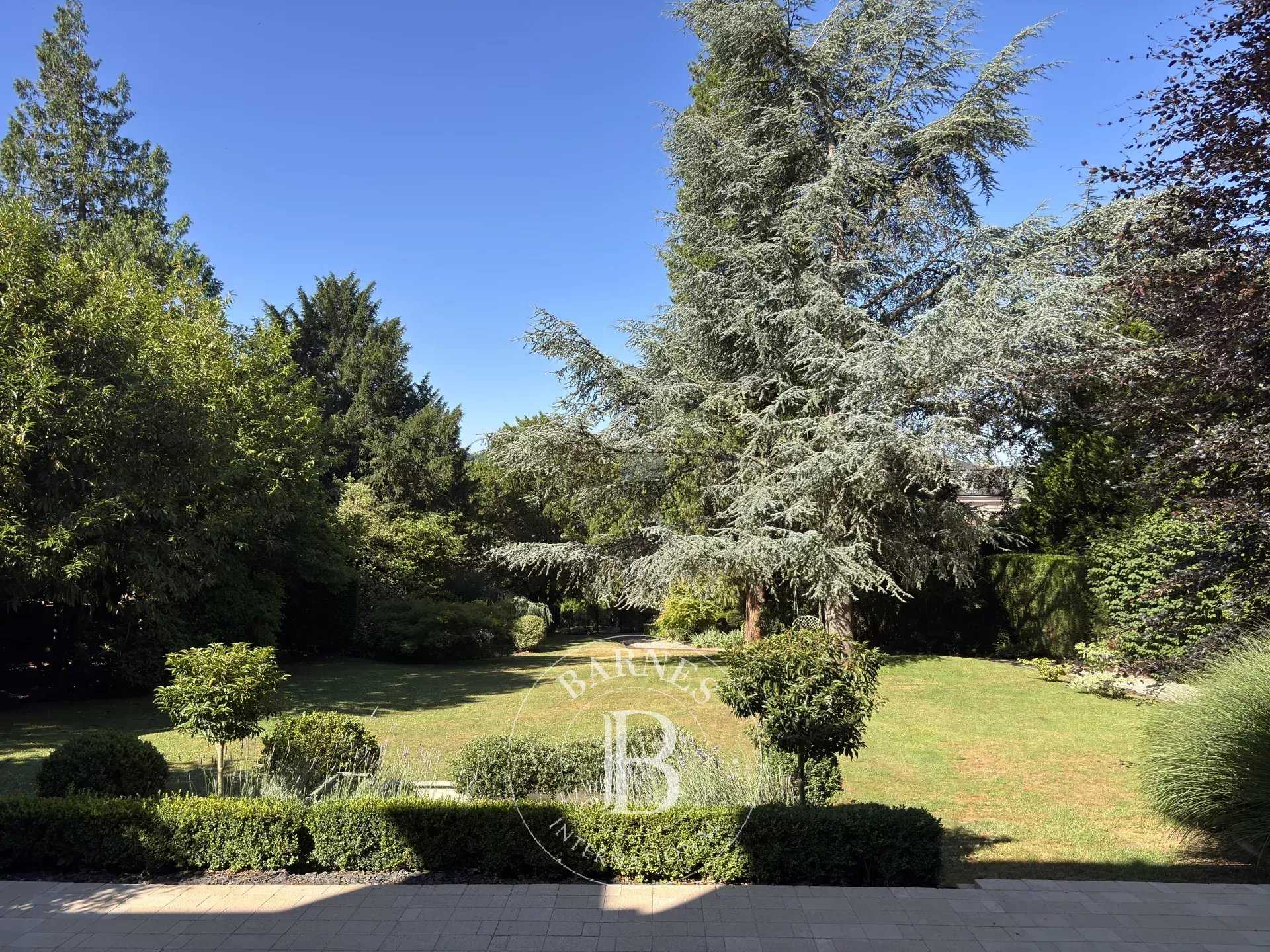 Orbec  - Townhouse 5 Bedrooms