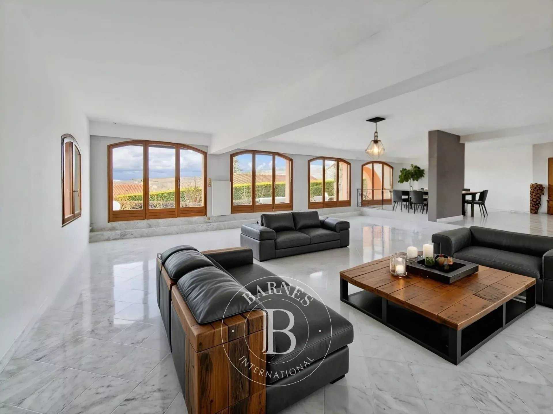 Lempdes  - Maison 6 Pi&egrave;ces 4 Chambres