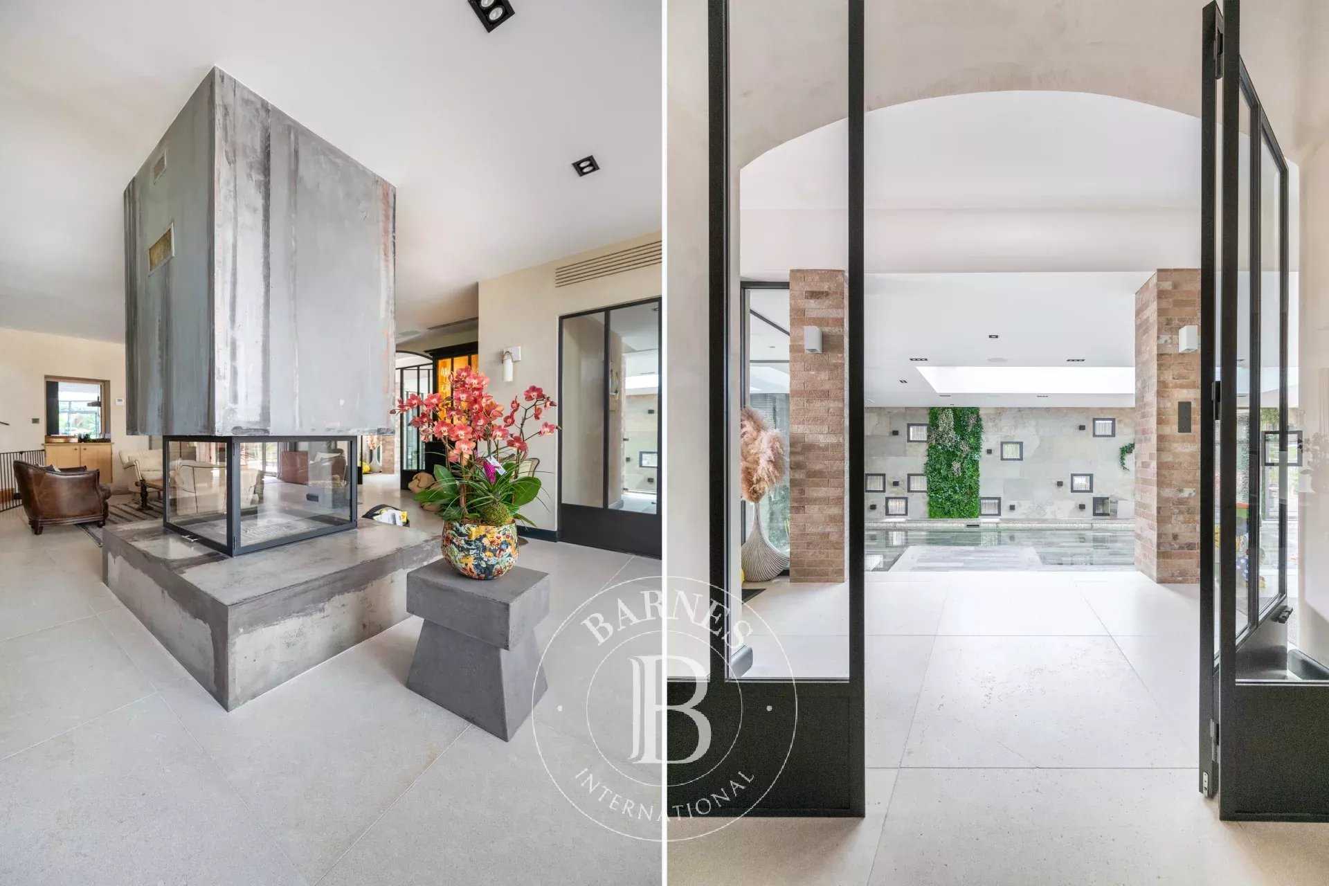 Barbizon  - Propriété 15 Pi&egrave;ces 8 Chambres