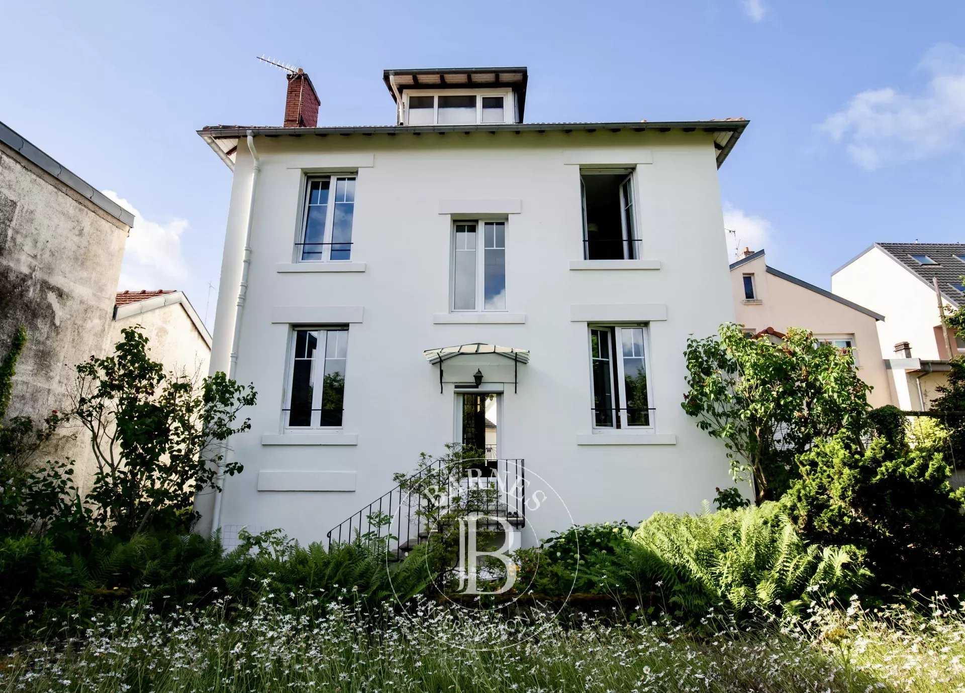 Laxou  - Maison 10 Pi&egrave;ces 9 Chambres