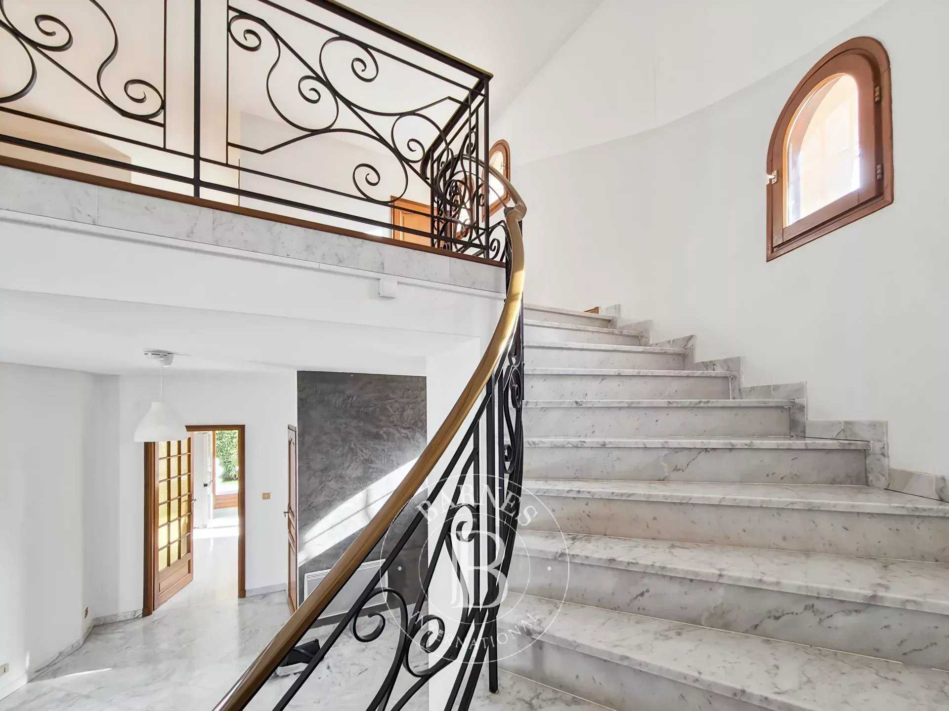 Lempdes  - Maison 6 Pi&egrave;ces 4 Chambres