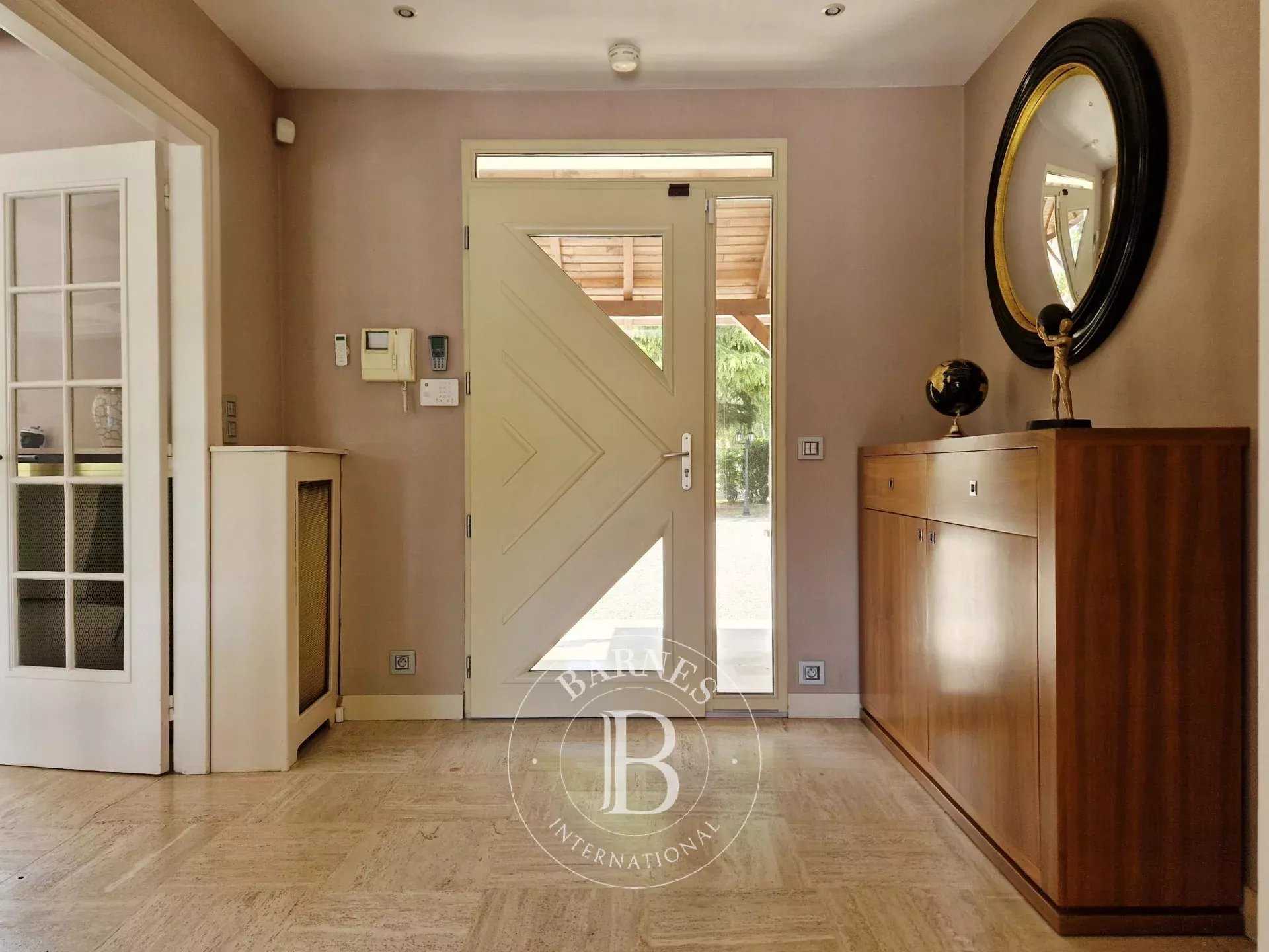 Auvers-sur-Oise  - House 5 Bedrooms