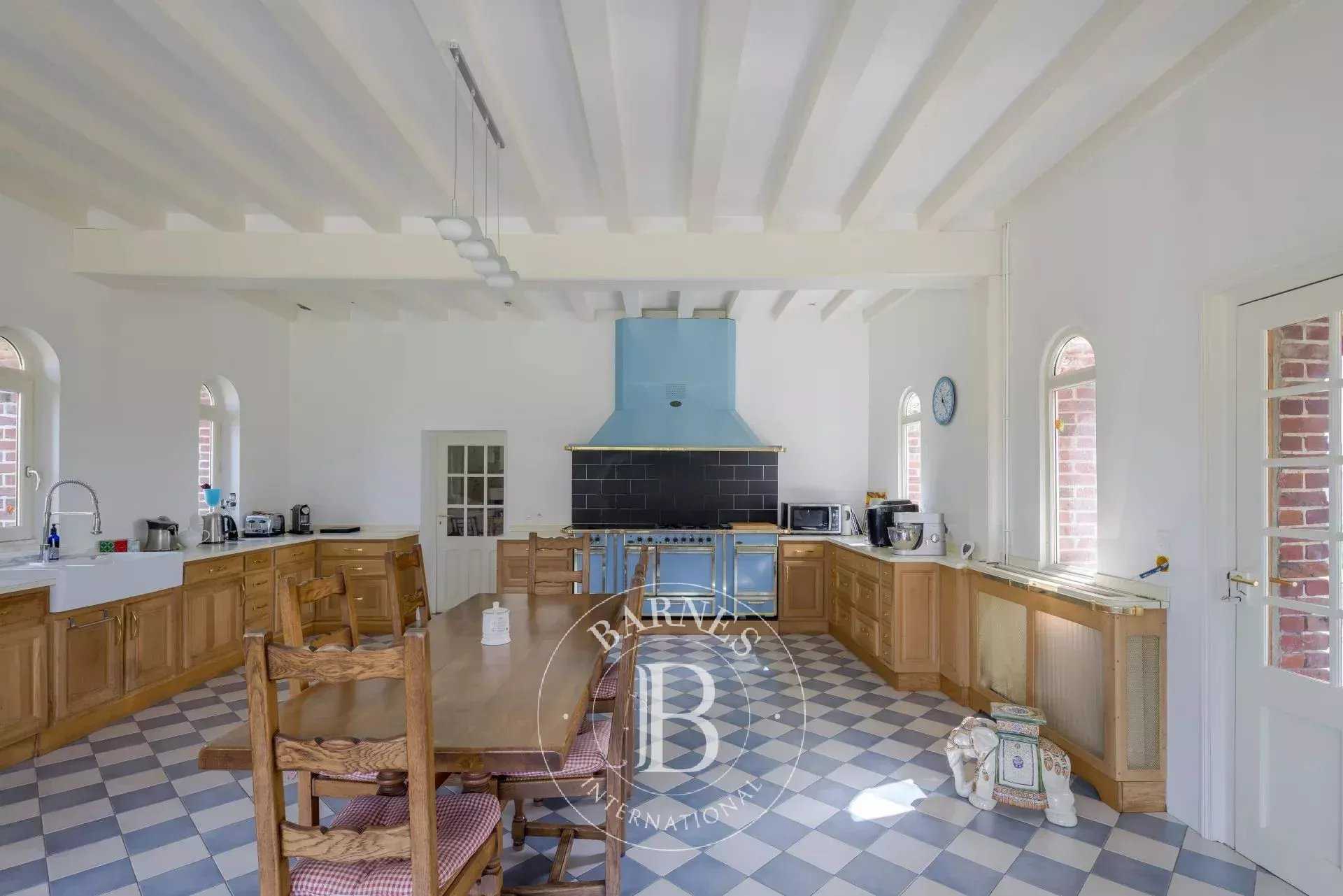 Forges-les-Eaux  - Propriété 12 Pi&egrave;ces 5 Chambres