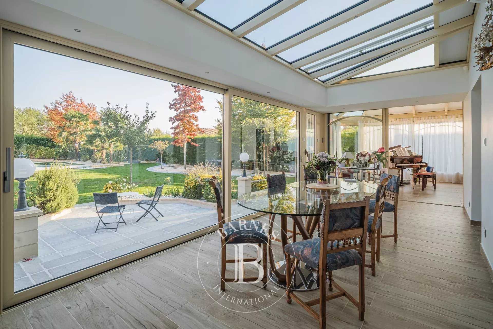 Morestel  - Maison 7 Pi&egrave;ces 5 Chambres