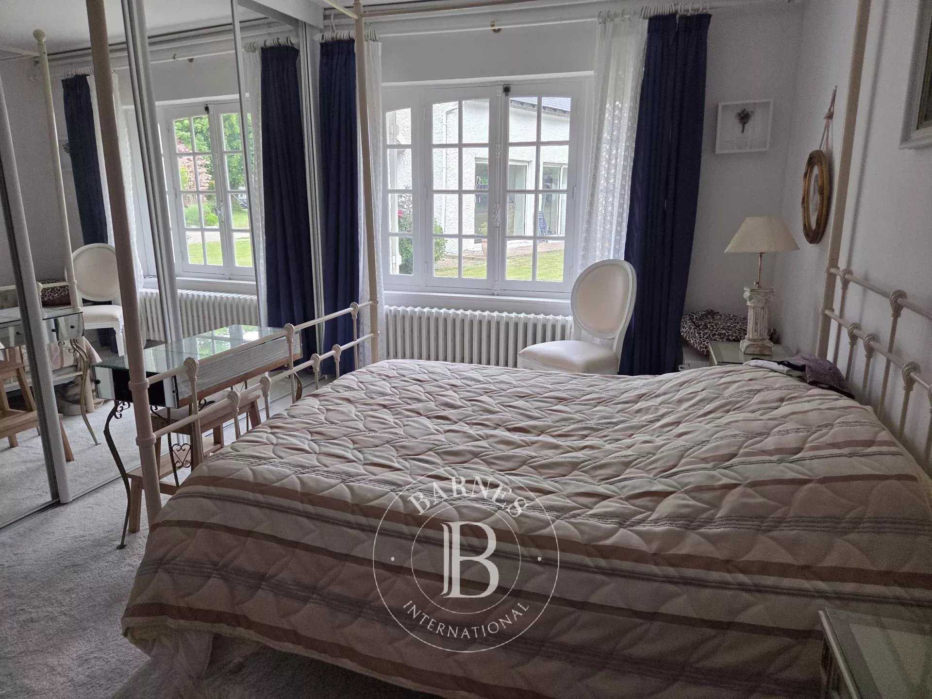 Tremblay-les-Villages  - Maison 21 Pi&egrave;ces 8 Chambres
