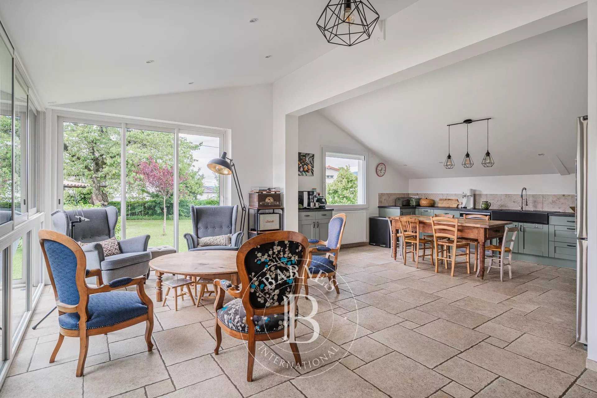 Coublevie  - Maison 9 Pi&egrave;ces 4 Chambres