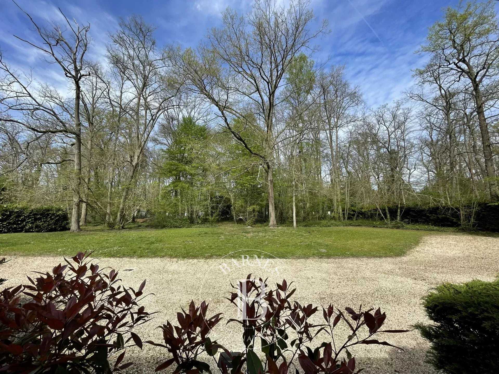 Lamorlaye  - Maison 10 Pi&egrave;ces