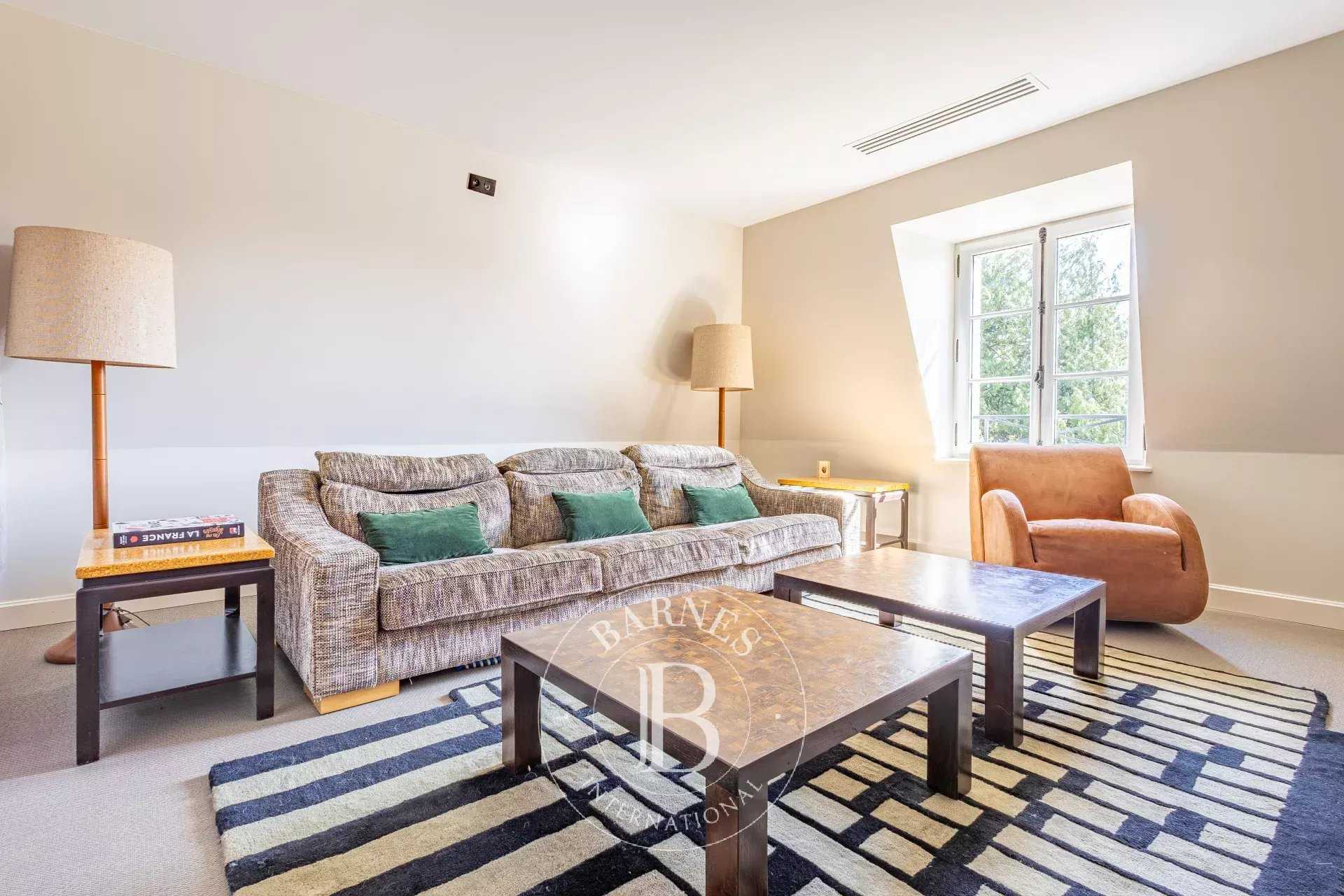 Lamblore  - Maison 13 Pi&egrave;ces 5 Chambres