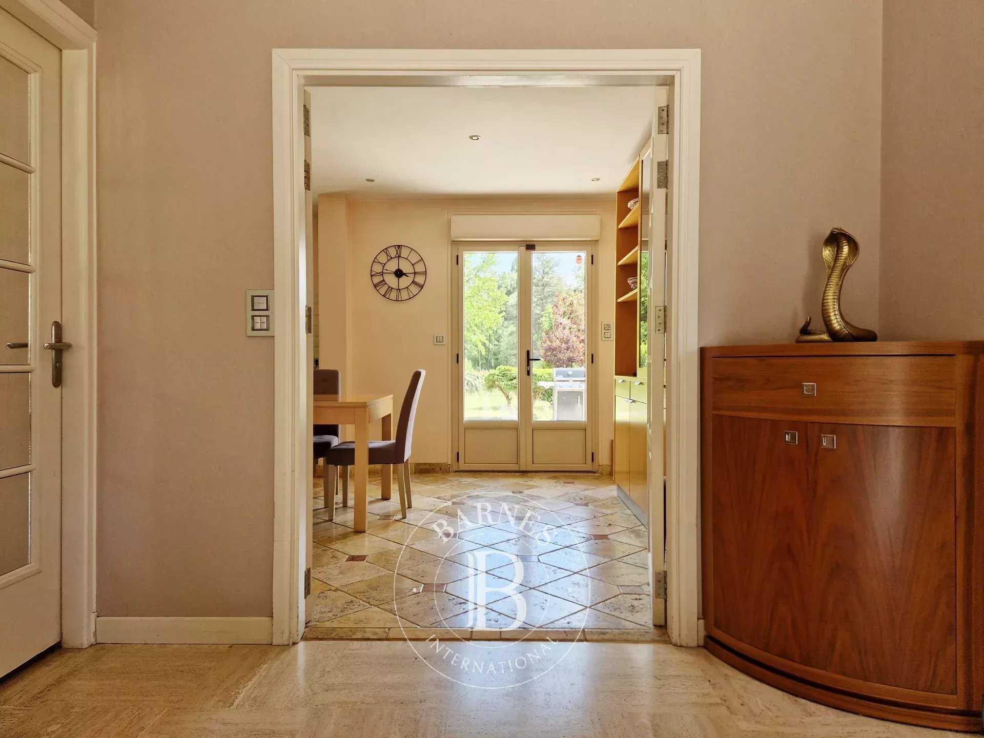 Auvers-sur-Oise  - House 5 Bedrooms