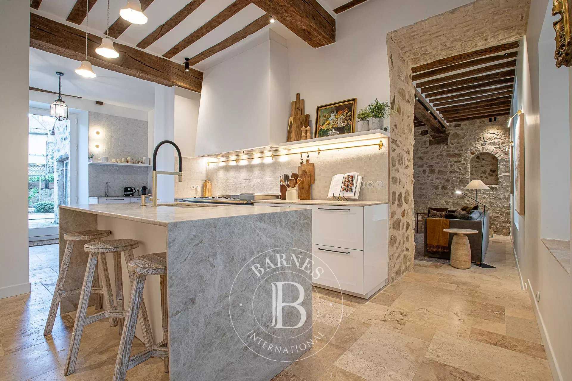 Rochefort-en-Yvelines  - Maison 8 Pi&egrave;ces 5 Chambres