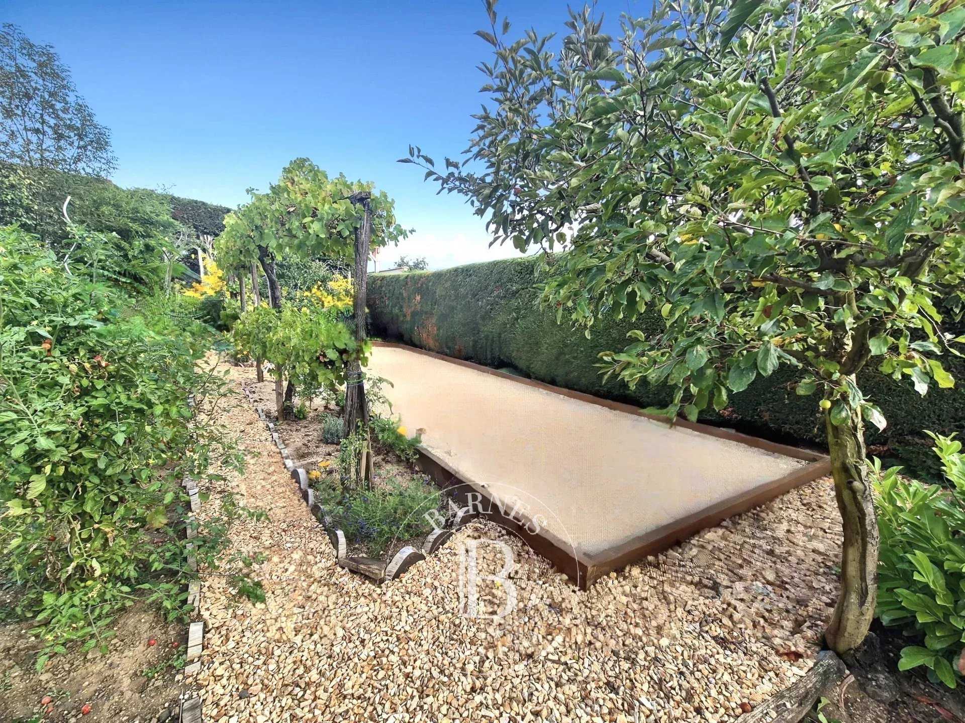 Vichel  - Maison 7 Pi&egrave;ces 4 Chambres