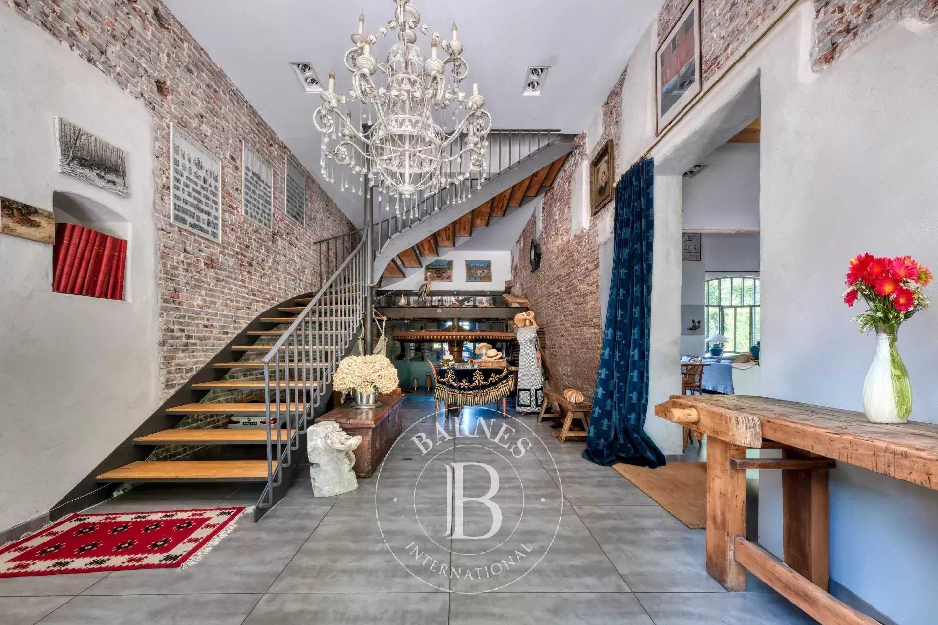 Anet  - House 6 Bedrooms