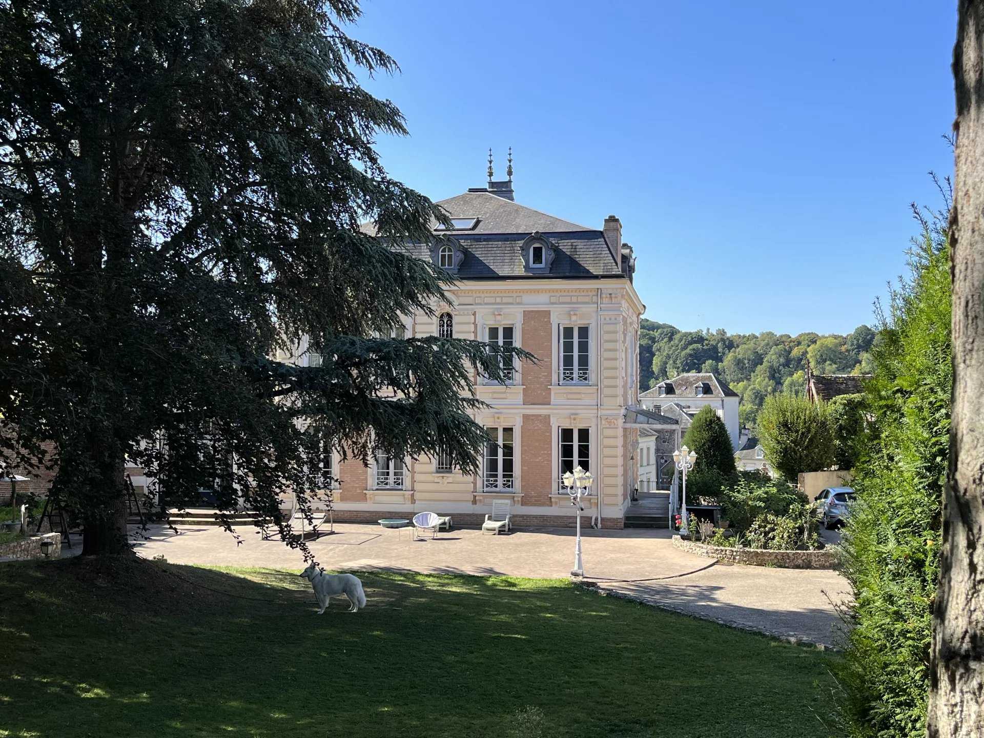 Orbec  - Hôtel particulier 13 Pi&egrave;ces 7 Chambres