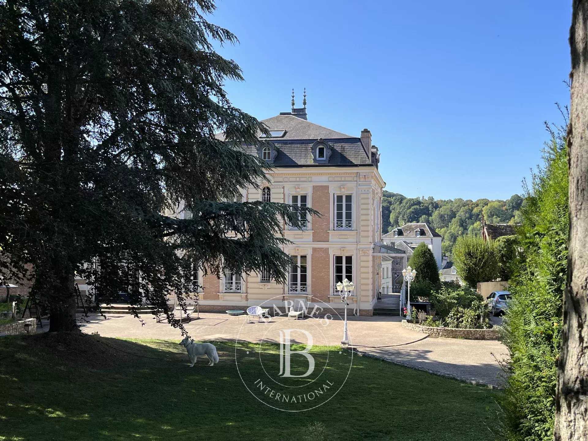 Orbec  - Mansion 7 Bedrooms
