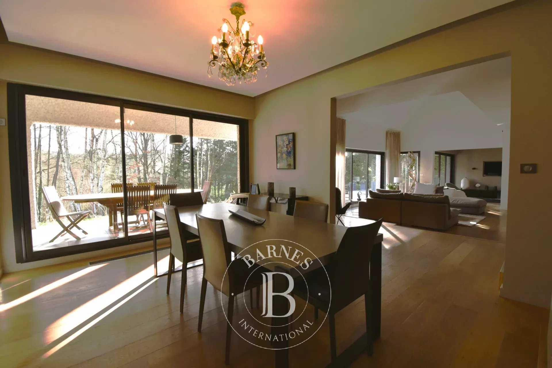 Sainte-Mesme  - Maison 9 Pi&egrave;ces 4 Chambres