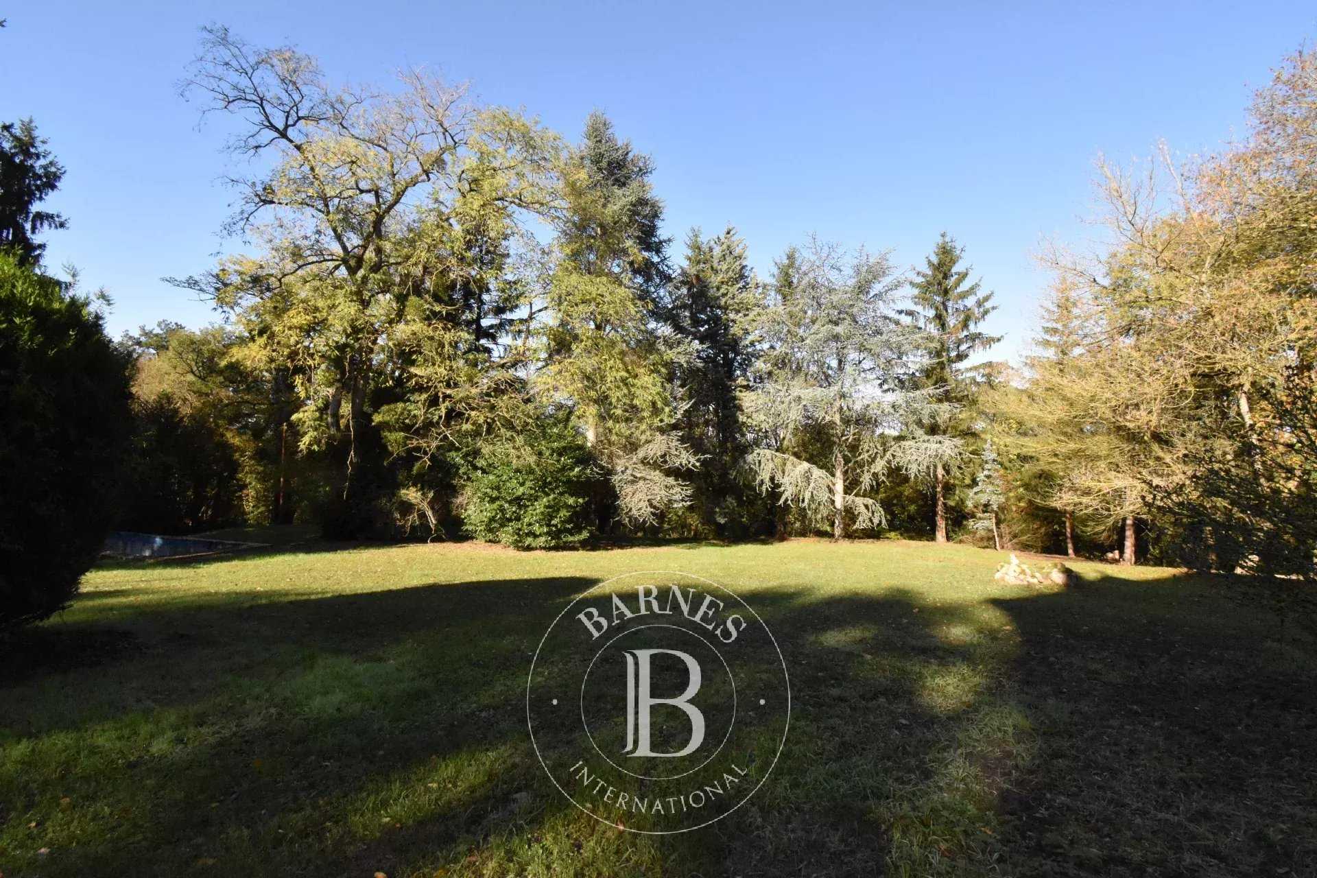 Sermaise  - Maison 15 Pi&egrave;ces 6 Chambres