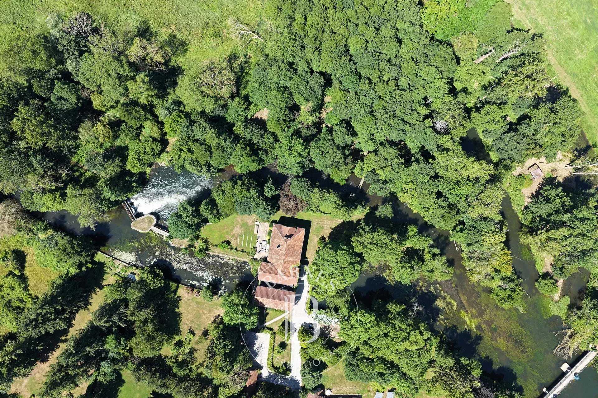 Anet  - House 6 Bedrooms