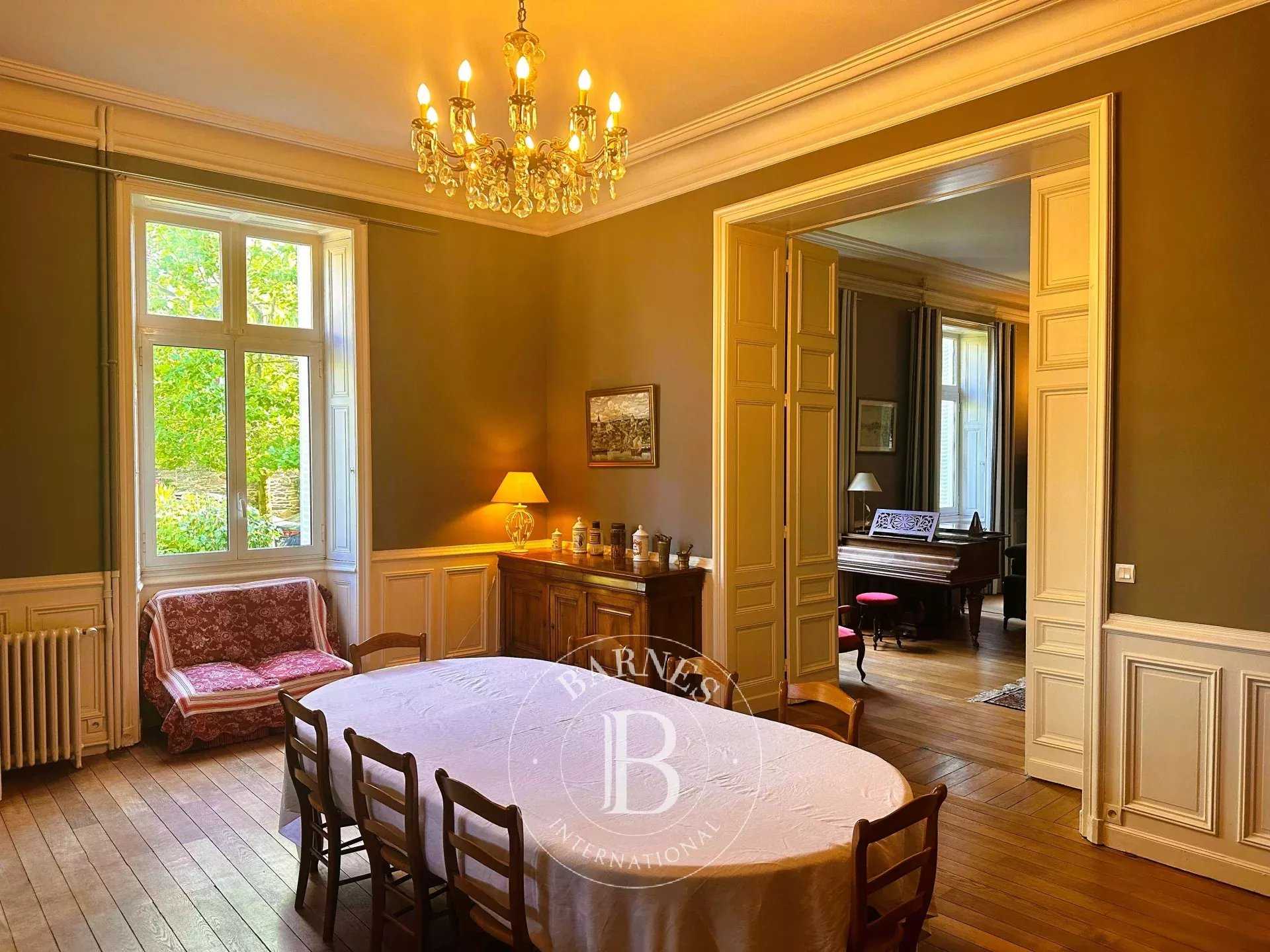 Rennes  - House 7 Bedrooms