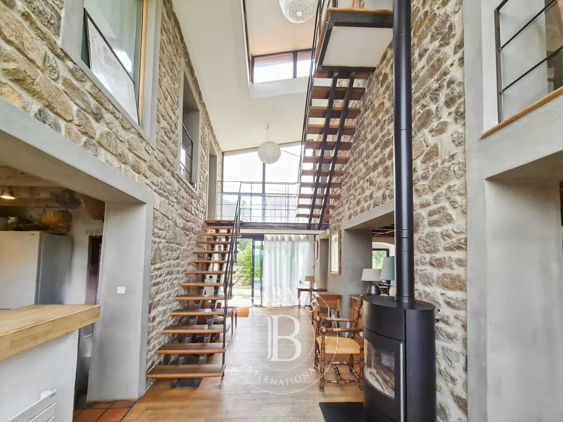 Domaize  - Maison 15 Pi&egrave;ces 5 Chambres