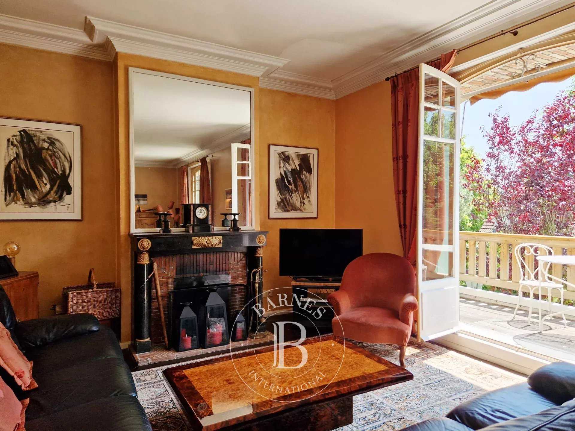 Enghien-les-Bains  - Maison 9 Pi&egrave;ces 5 Chambres