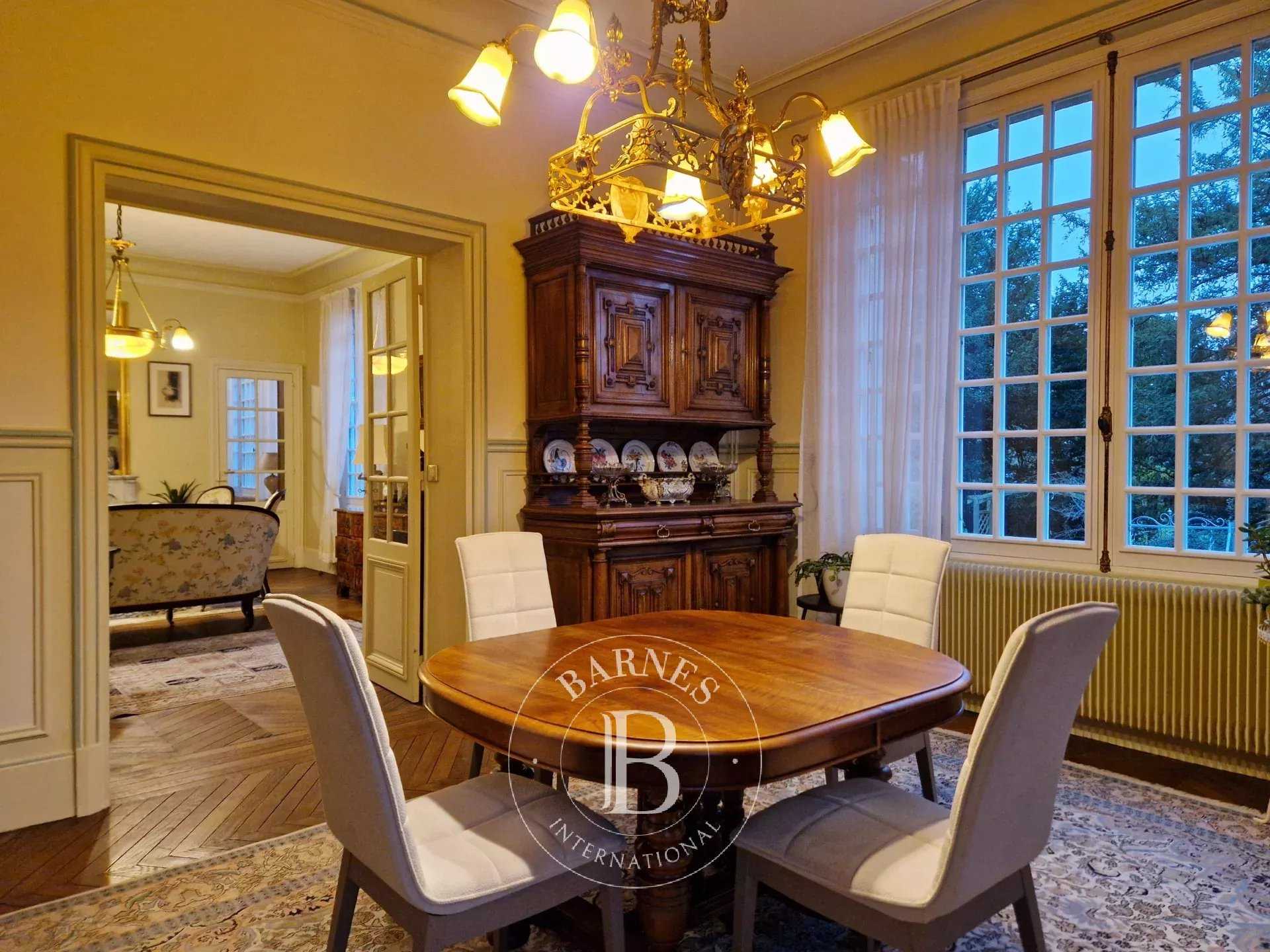 Cergy  - House 5 Bedrooms