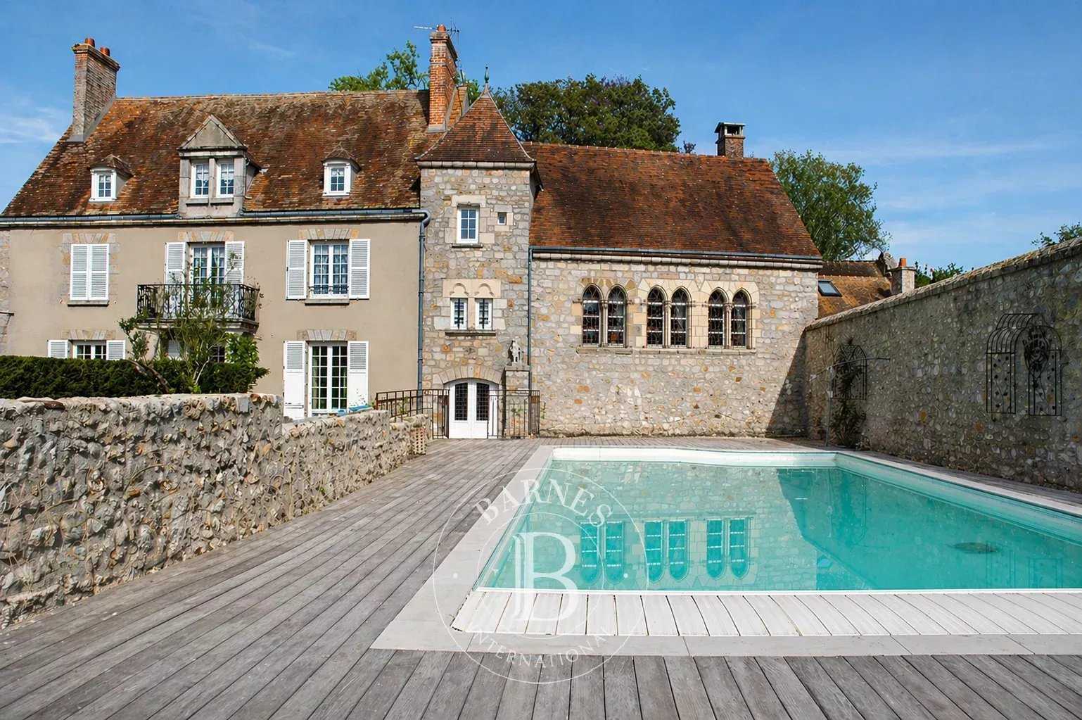 Fontainebleau  - Manoir 