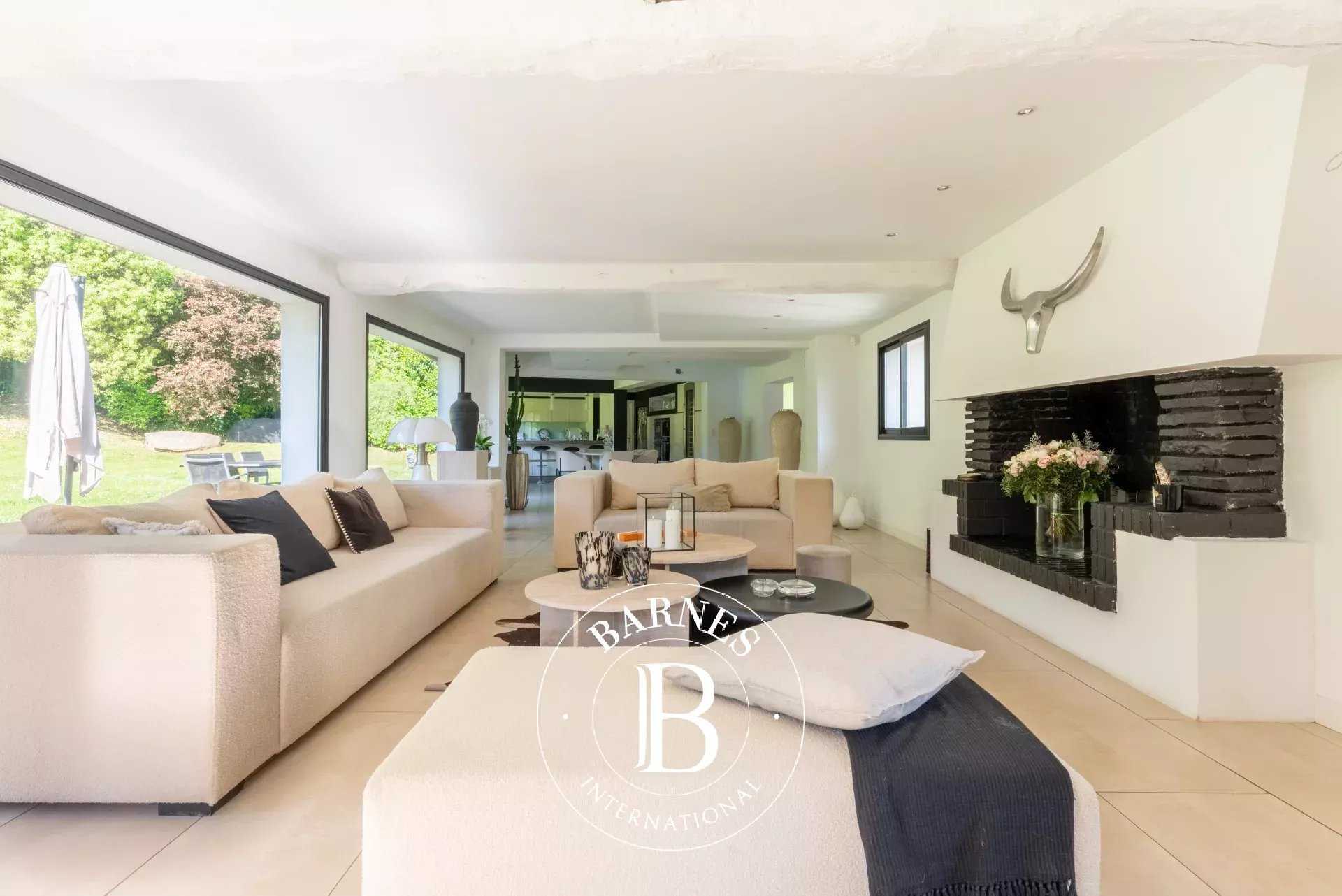 Bihorel  - Chaumière 8 Pi&egrave;ces