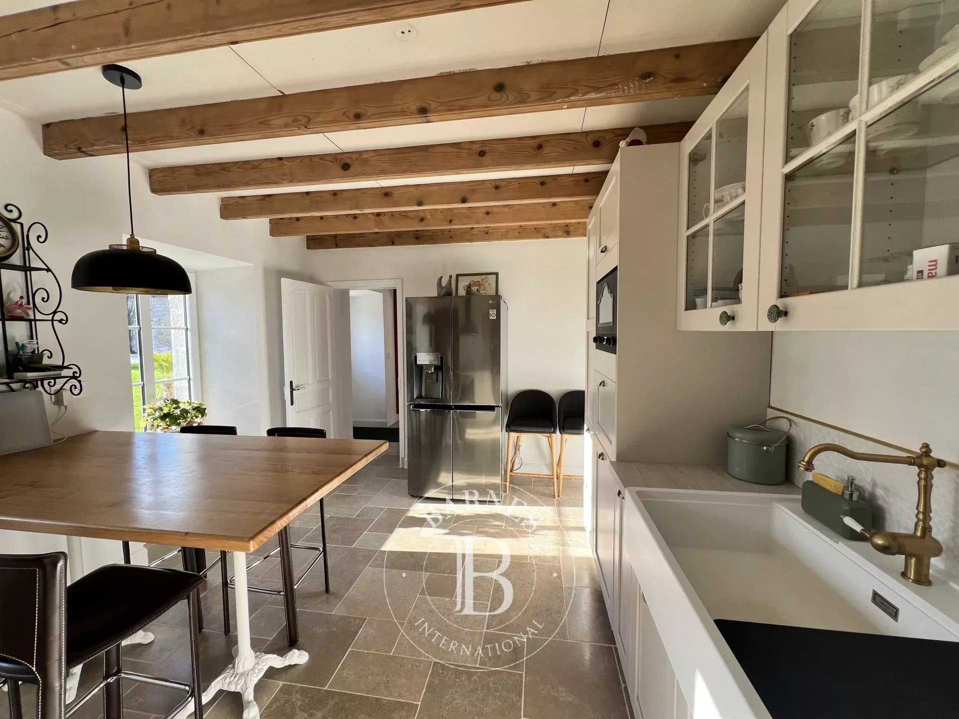 Montmartin-sur-Mer  - Maison 9 Pi&egrave;ces 6 Chambres