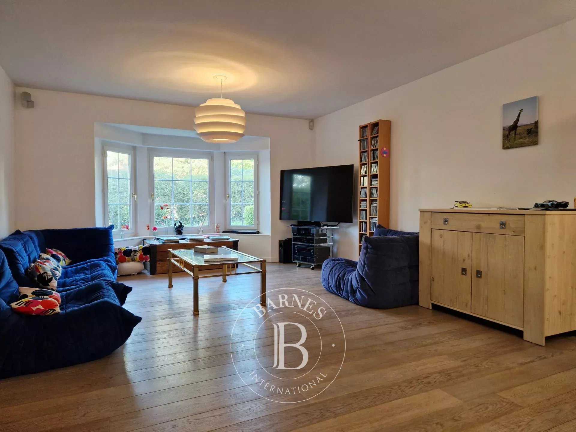 Triel-sur-Seine  - Maison 8 Pi&egrave;ces 5 Chambres