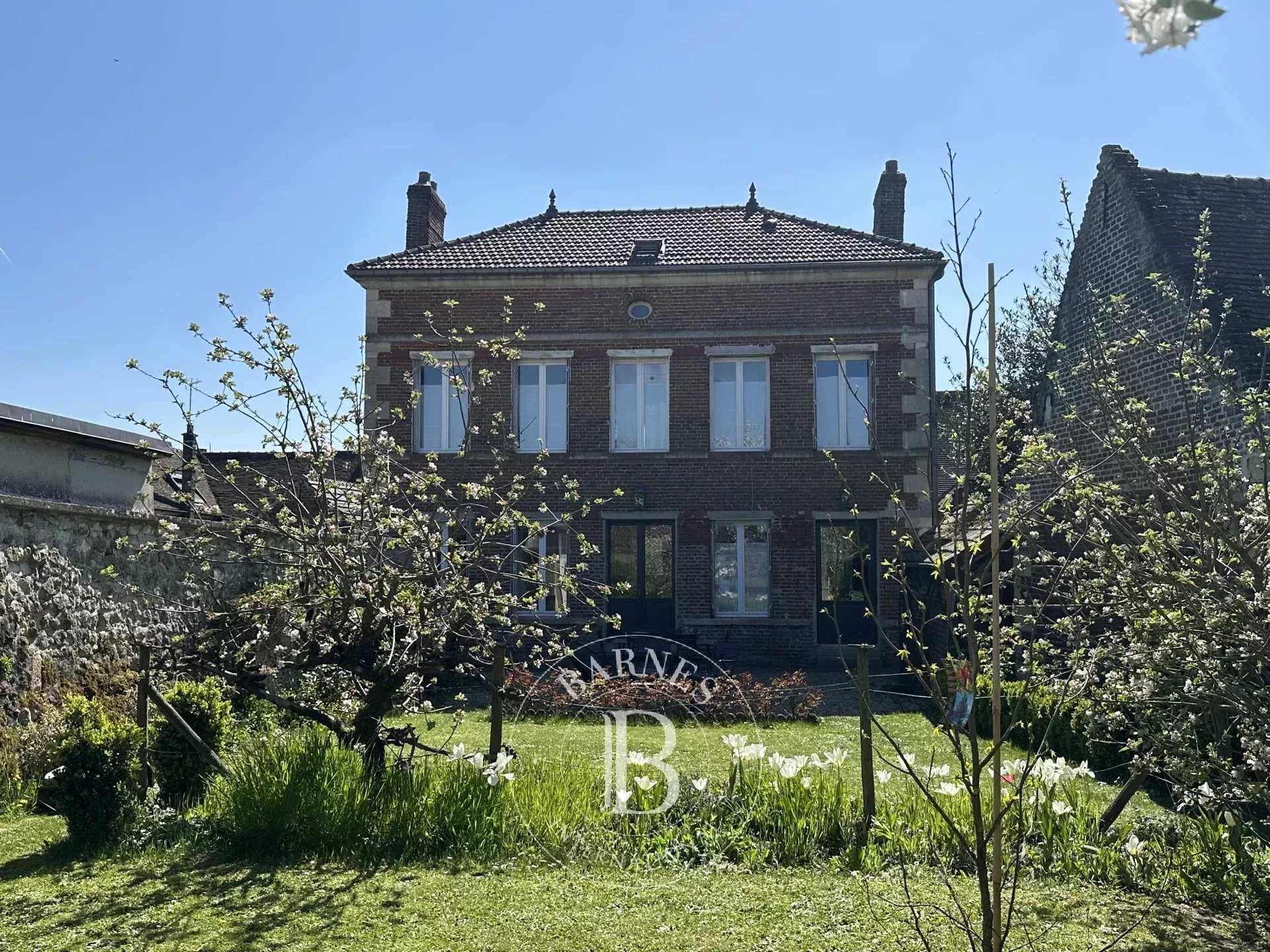 Compiègne  - House 6 Bedrooms