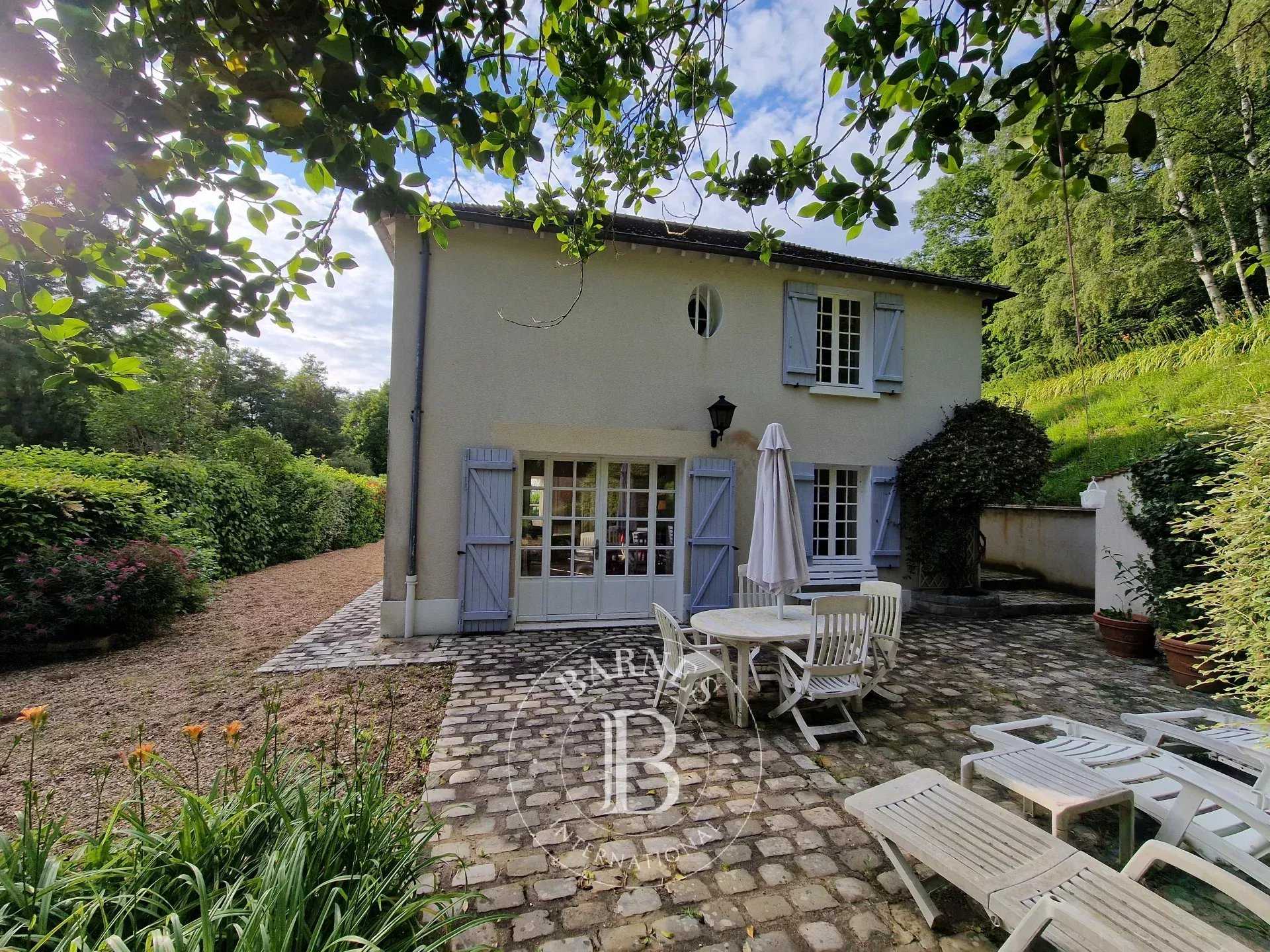 Milon-la-Chapelle  - Maison 12 Pi&egrave;ces 6 Chambres