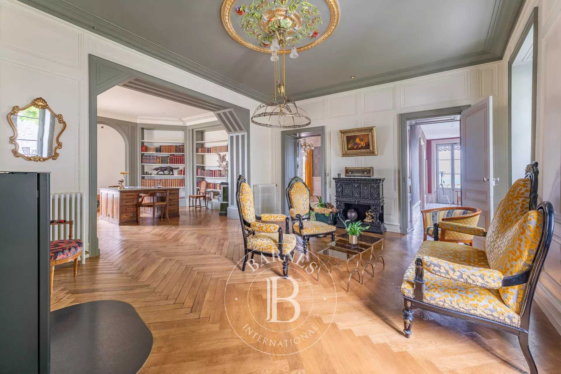 Maubec  - Bed and breakfast 6 Bedrooms