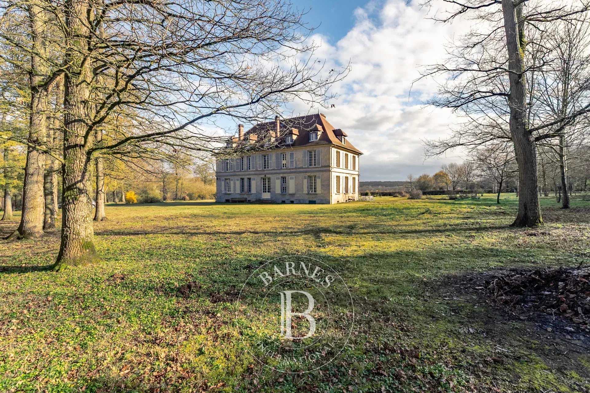 Meaux  - Maison 25 Pi&egrave;ces