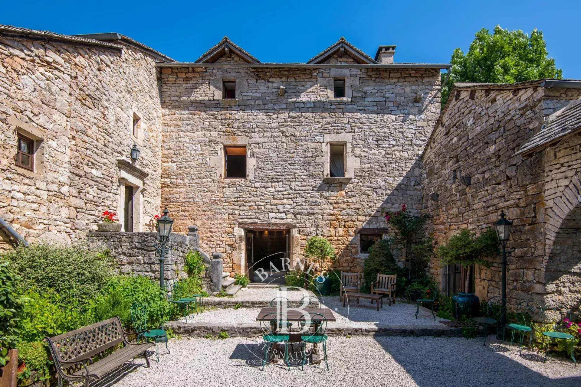 Sévérac-le-Château  - Property 12 Bedrooms