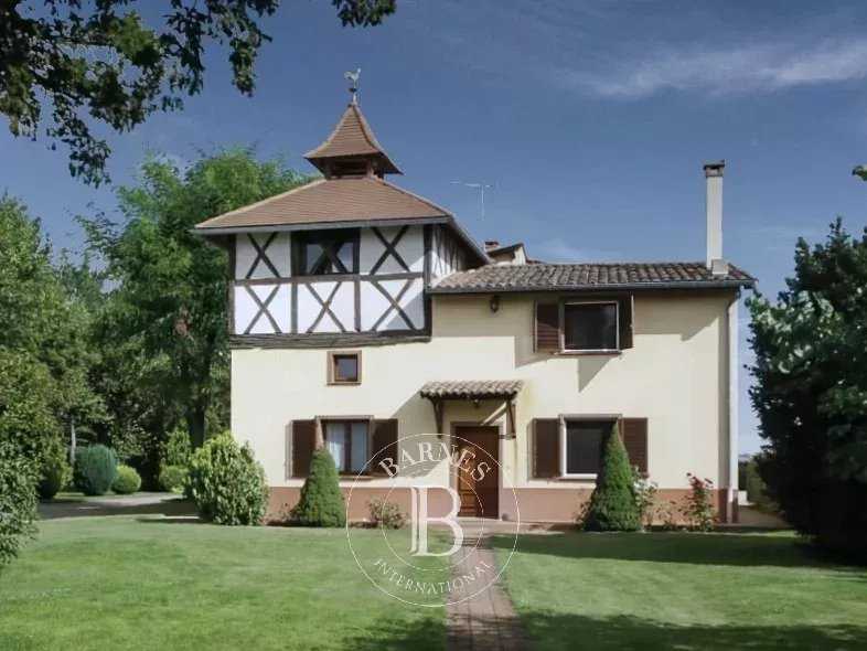 Maringues  - Propriété 24 Pièces 17 Chambres