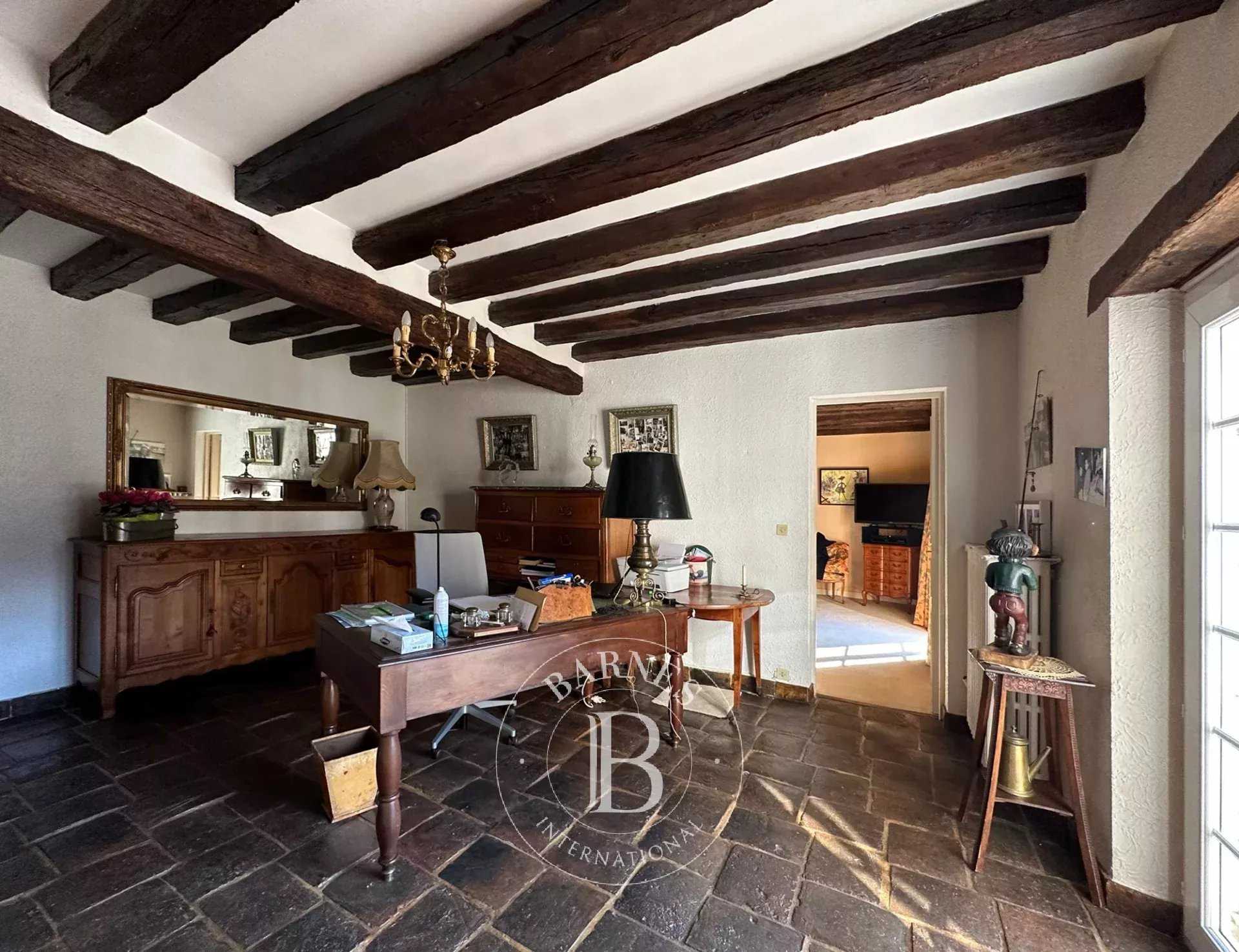 Chalo-Saint-Mars  - Maison 8 Pi&egrave;ces 6 Chambres