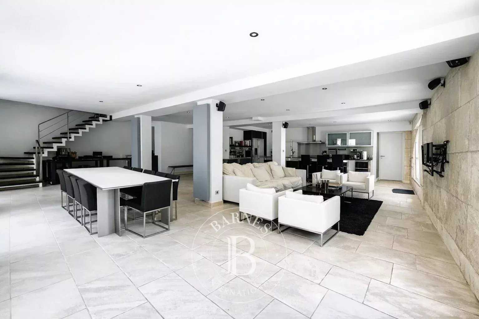 Saintines  - Maison 8 Pi&egrave;ces 6 Chambres