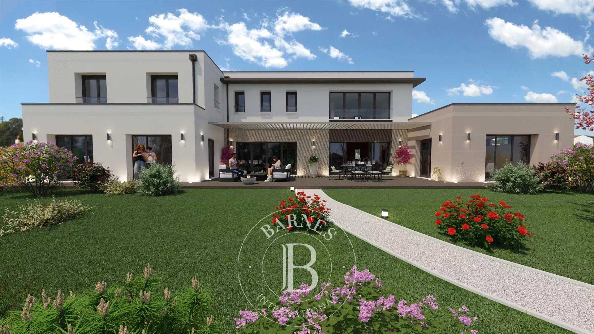 Fontainebleau  - Village house 