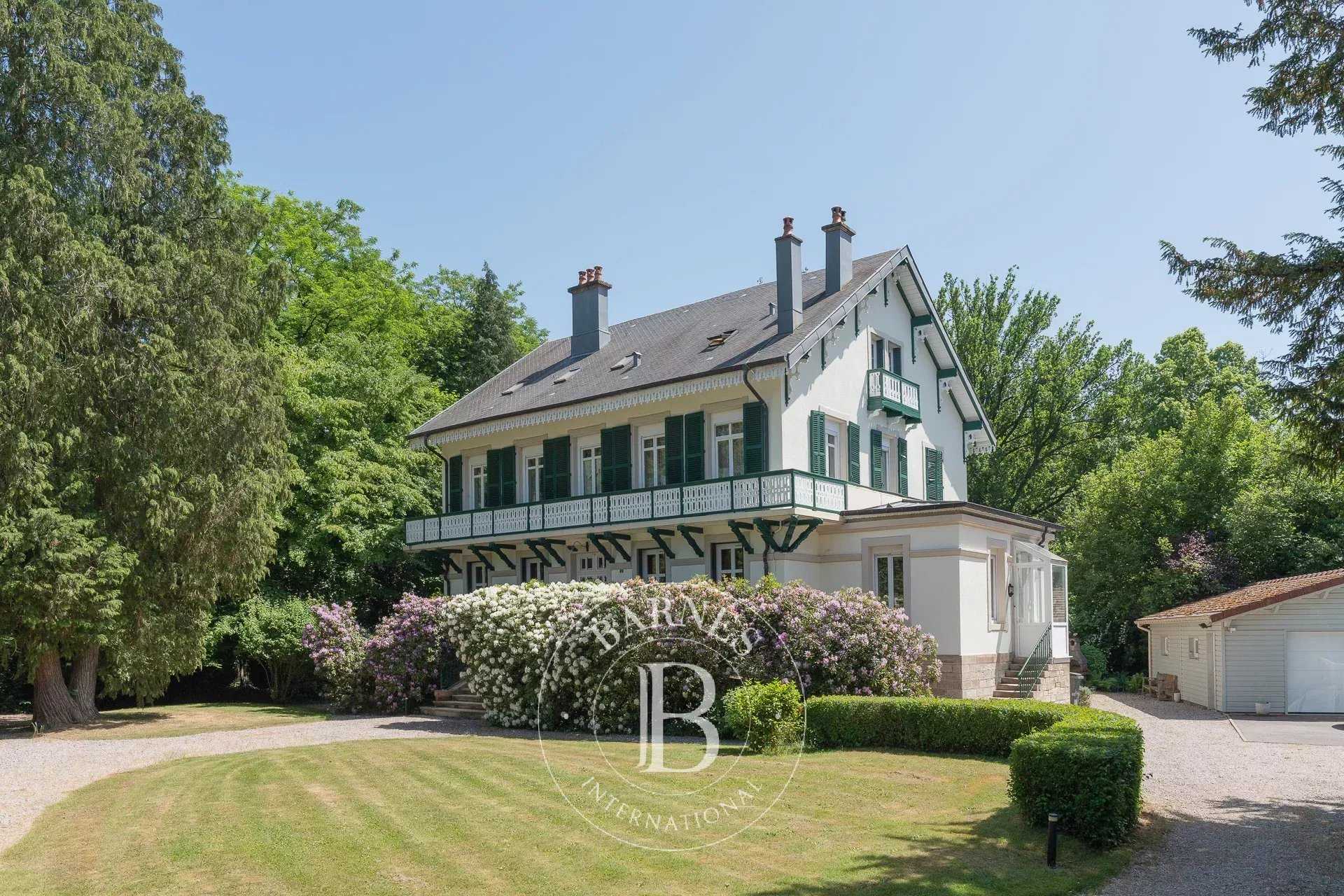 Thaon-les-Vosges  - Maison 10 Pi&egrave;ces