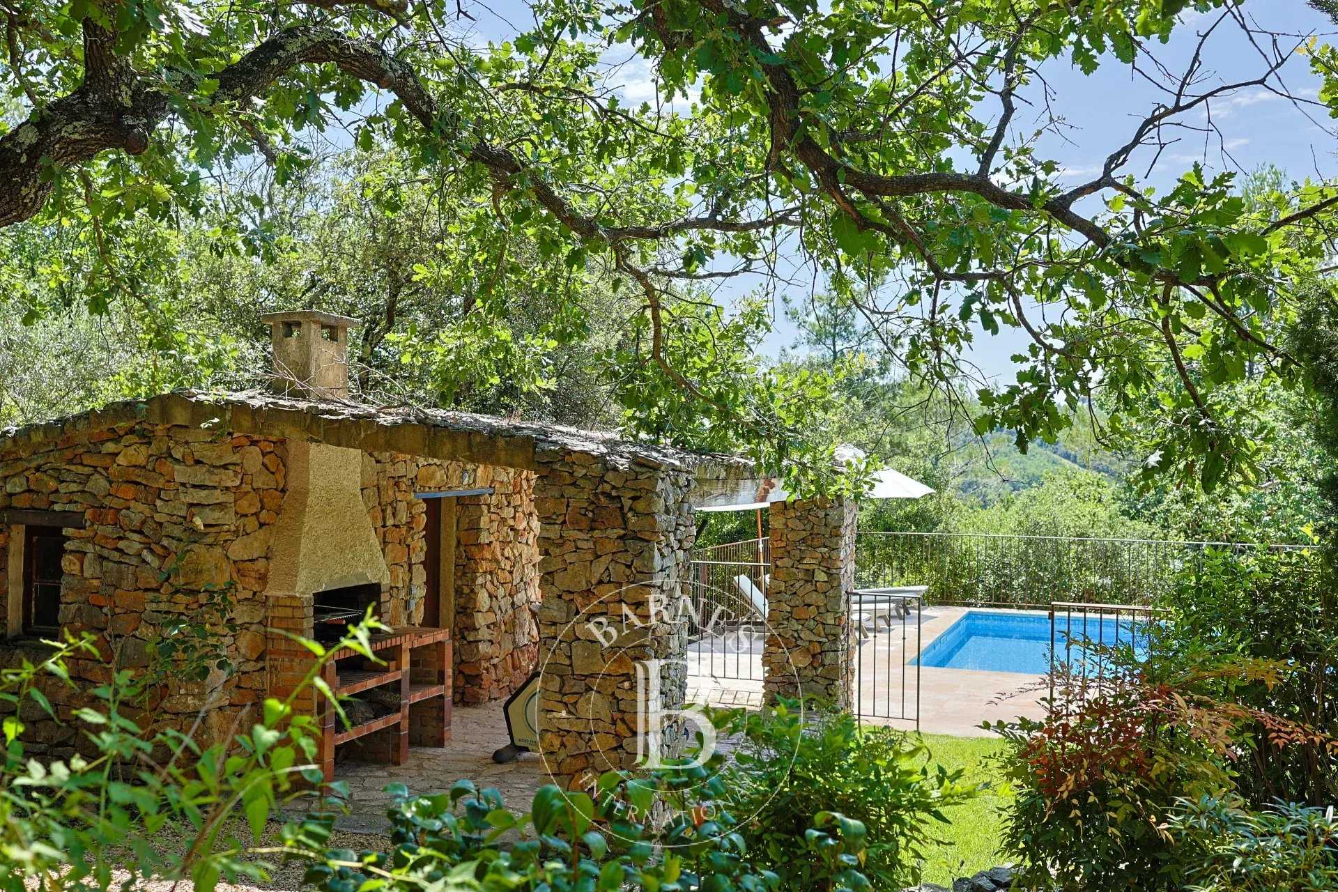 Saint-Maximin-la-Sainte-Baume  - Maison 8 Pi&egrave;ces 5 Chambres