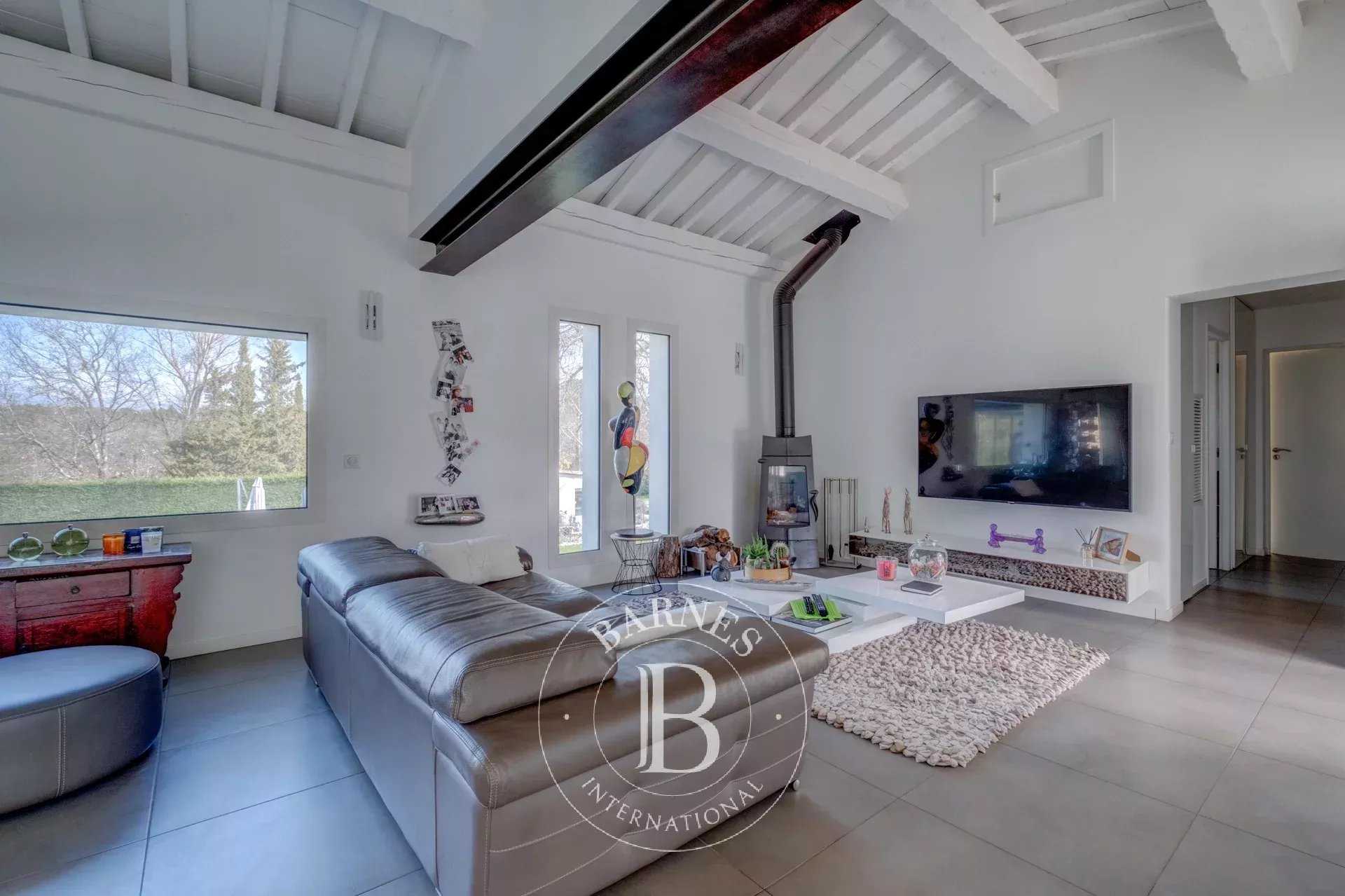 Bagnols-en-Forêt  - Villa 6 Pi&egrave;ces 3 Chambres