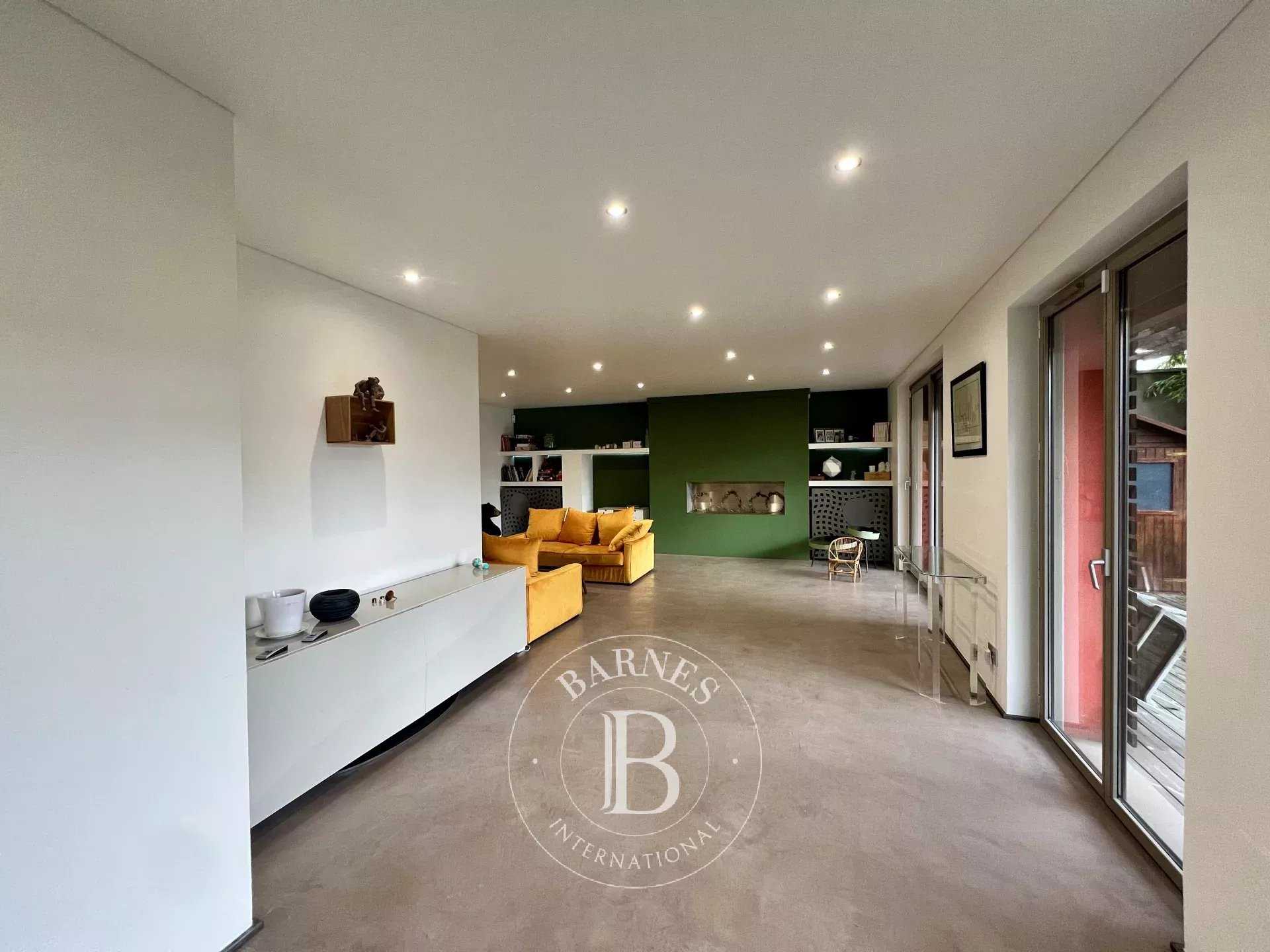 Chalon-sur-Saône  - Maison de village 9 Pi&egrave;ces 6 Chambres