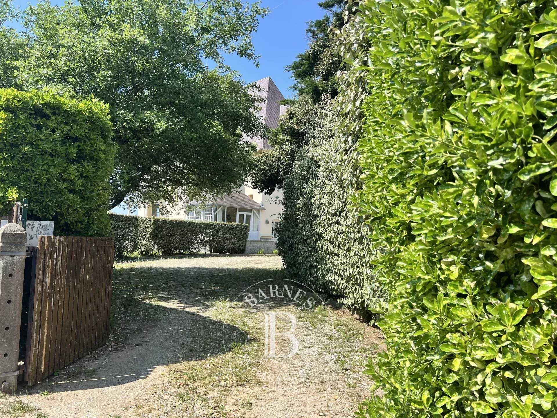 Jullouville  - Villa 6 Bedrooms